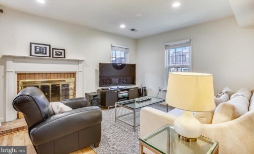 7408 Salford Ct, Alexandria VA  22315-4728 exterior