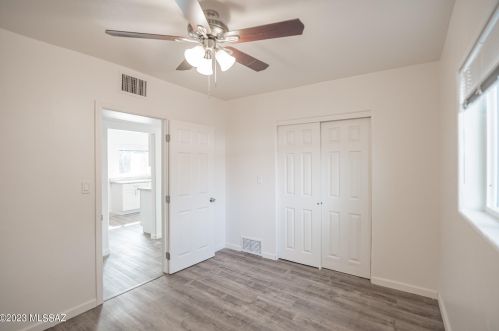 1626 Delaware St, Tucson AZ 85745-2306 exterior