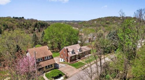 1253 Lakewood Ave, Pittsburgh PA 15229-1729 exterior