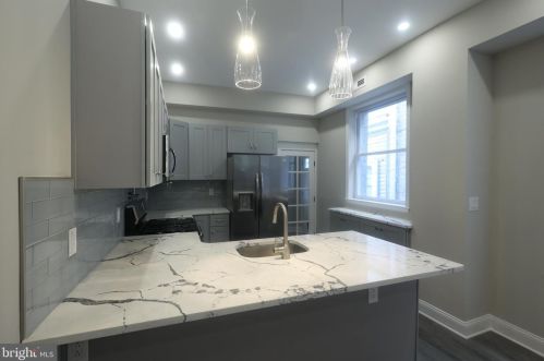 2525 Cumberland St, Philadelphia PA  19125-3100 exterior