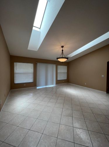 2697 Altamira Ave, Fort Pierce FL  34987-2096 exterior