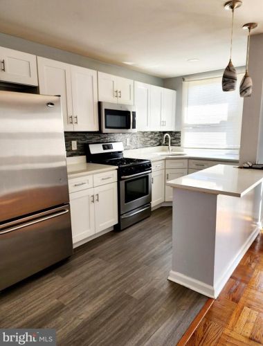 5316 Glenloch St, Philadelphia PA  19124-1522 exterior