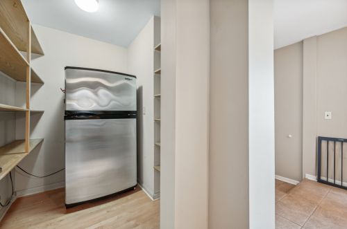 2612 Agatite Ave, Chicago IL 60625-7076 exterior