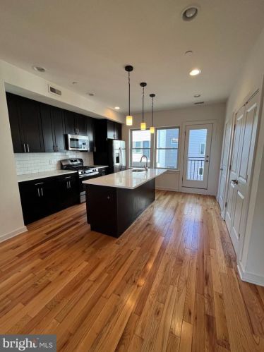 2664 Collins St, Philadelphia PA  19125-1408 exterior