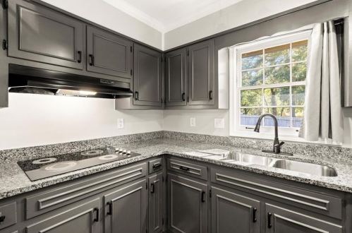 1540 Harbour Oaks Rd, Tucker GA  30084-7931 exterior