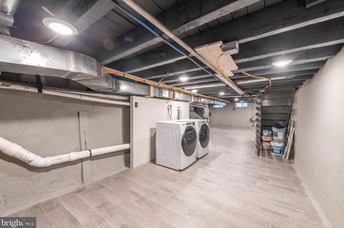 1621 10th St, Philadelphia PA 19148-1132 exterior