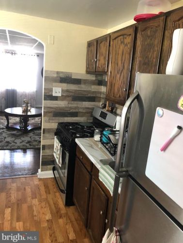 4314 Comly St, Philadelphia, PA 19135-3906