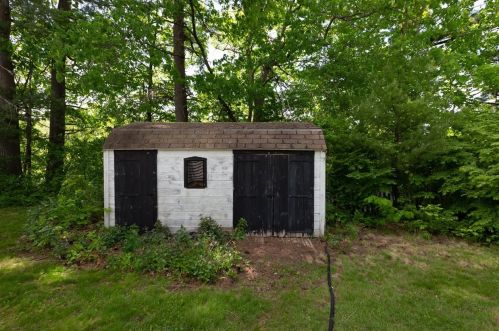 36 Charles St, Concord NH  03303-1528 exterior