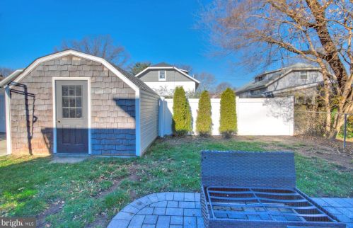 35 Collingswood Ave, Camden NJ 08107-1243 exterior