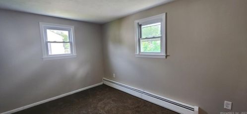 13 Conlin Dr, Enfield CT 06082-5020 exterior