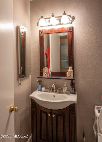 10246 Essex Village Dr, Tucson AZ 85748-6796 exterior