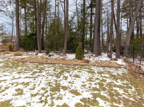 67 Ledge Rd, Seabrook NH 03874-4314 exterior