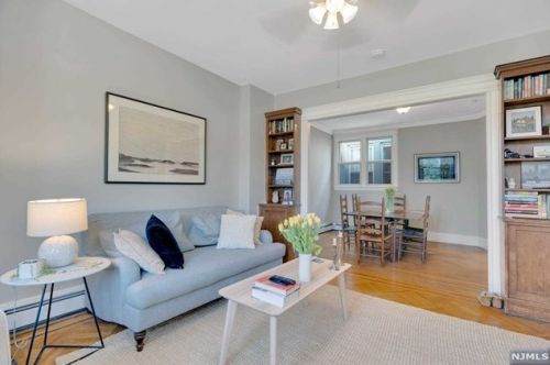 62 Highwood Ter, Union City, NJ 07086-6835