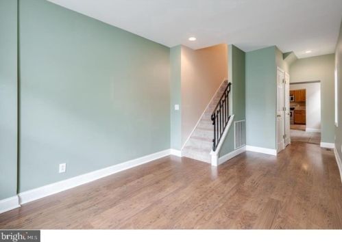 810 Catharine St, Philadelphia PA 19147-3930 exterior