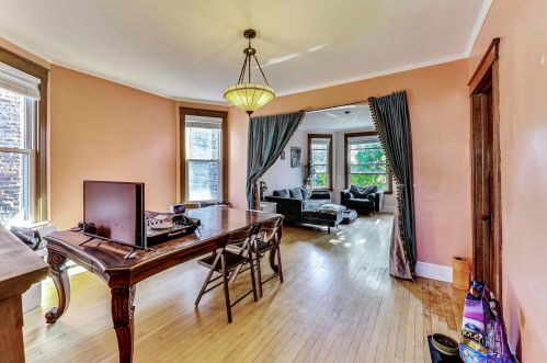 3831 Central Park Ave, Chicago IL 60618-4102 exterior