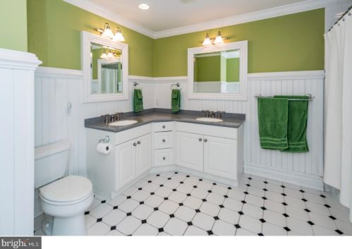 317 Edgerstoune Rd, Princeton NJ 08540-6716 exterior