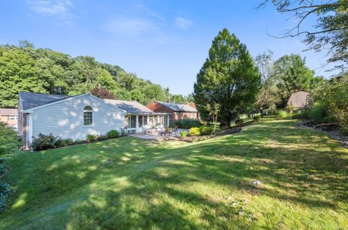 681 Carnival Dr, Pittsburgh PA 15239-2628 exterior