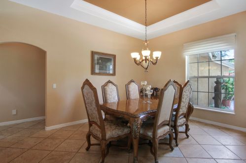 2718 Eagle Dr, Fort Pierce FL 34984-8913 exterior