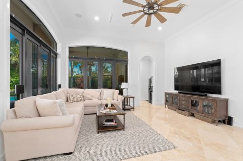 17830 Monte Vista Dr, Boca Raton FL  33496-1054 exterior