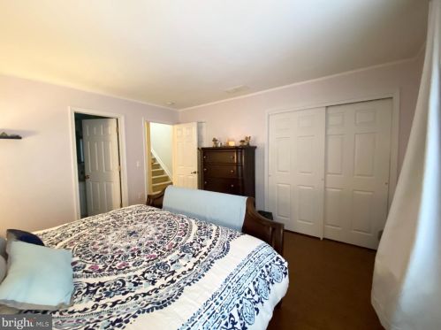 271 Ashmore Ave, Trenton NJ 08611-1322 exterior