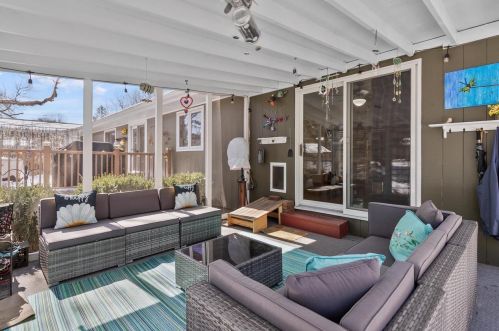 1605 Tarragon Dr, Madison WI  53716-1858 exterior