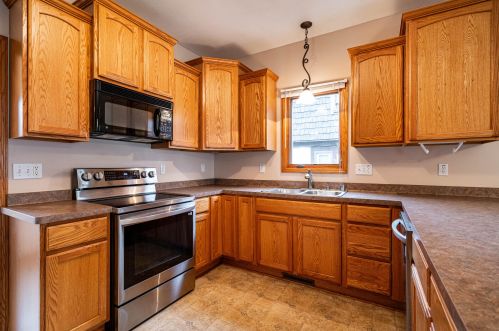 2269 Mangold Ave, Milwaukee WI 53221-4949 exterior