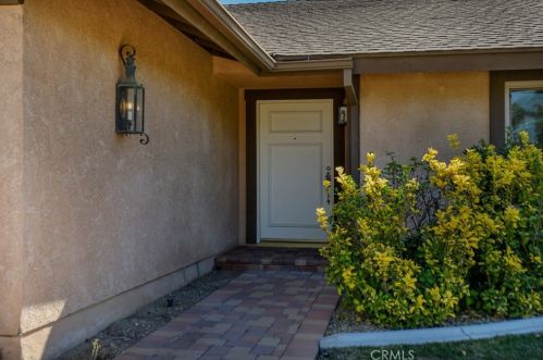 1330 Domingo Rd, Fullerton, CA 92833-1925