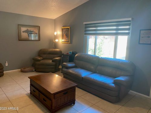 1950 Iowa St, Chandler AZ  85225-7073 exterior