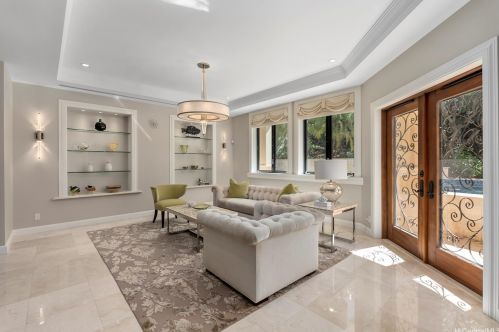 3239 Noela, Honolulu HI 96815 exterior