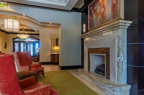 1050 Borghese Ln, Naples FL 34114-7921 exterior