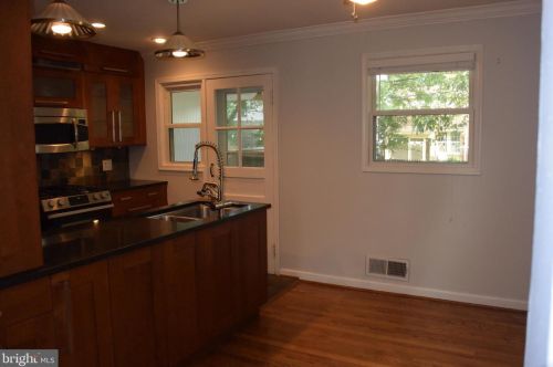 118 Glendale Ave, Alexandria VA  22301-2404 exterior