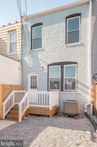 617 18th St, Washington DC 20020-6812 exterior