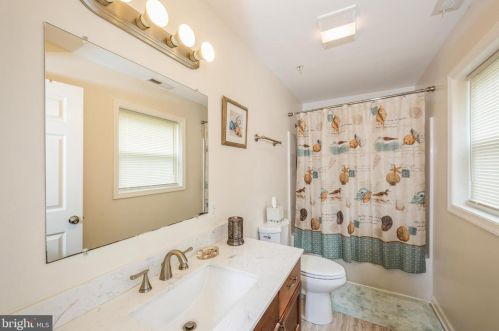 11752 Crisfield Ln, Princess Anne MD exterior