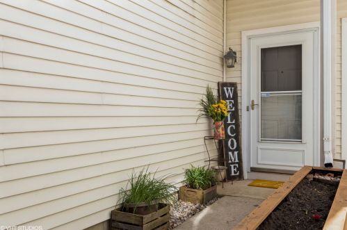 229 Parkside Dr, Joliet, IL 60404-6097