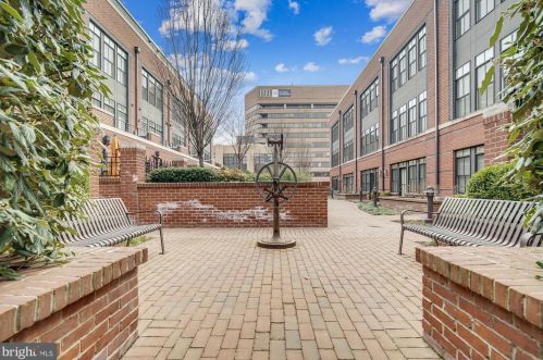 1125 Royal St, Alexandria VA 22314-4310 exterior