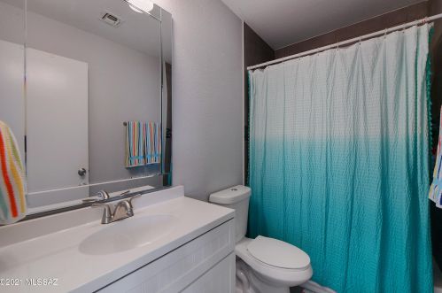 8660 Desert Dove Dr, Tucson AZ  85747-5147 exterior