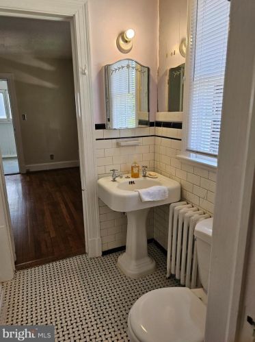 9216 Flower Ave, Silver Spring MD 20912-6641 exterior