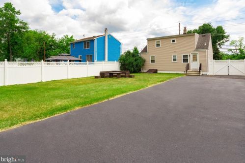 408 Route 156, Trenton NJ 08620-1728 exterior