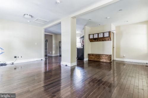 4243 Dix St, Washington DC 20019-2875 exterior