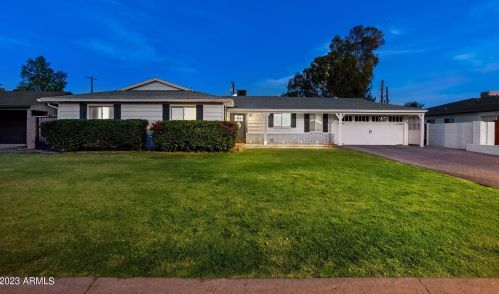 5201 34th St, Phoenix AZ  85018-1440 exterior