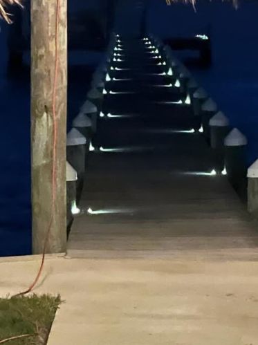 4552 Bayside Dr, Milton FL 32583-8436 exterior