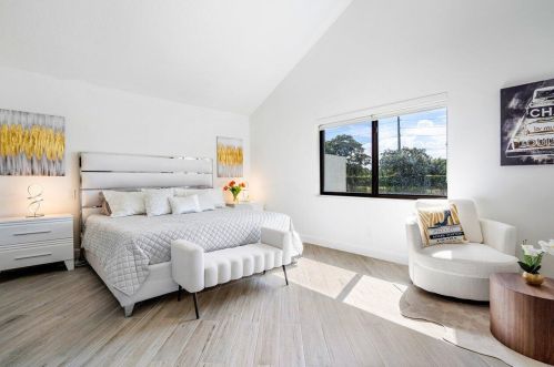 17370 Via Capri, Boca Raton FL 33496-2427 exterior