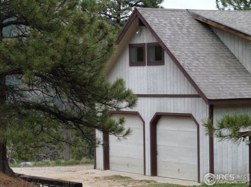 893 Logan Ml Rd, Boulder CO 80302-8729 exterior