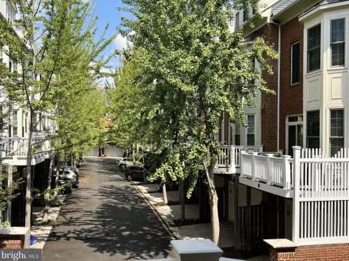 507 Pendleton St, Alexandria VA 22314-1903 exterior