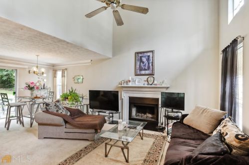 135 Kimberly Crk Pl, Atlanta GA 30349-8437 exterior