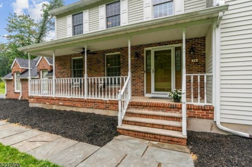 75 Hidden Glen Dr, Sparta NJ  07871-3843 exterior