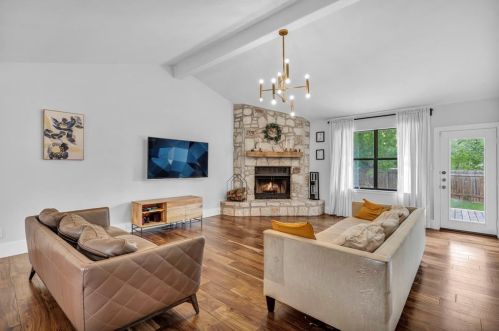 3300 Eldorado Trl, Austin TX 78739-5704 exterior