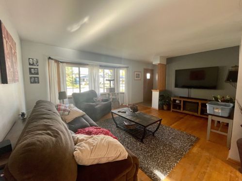 6579 Dodge Pl, Milwaukee WI  53220-1832 exterior