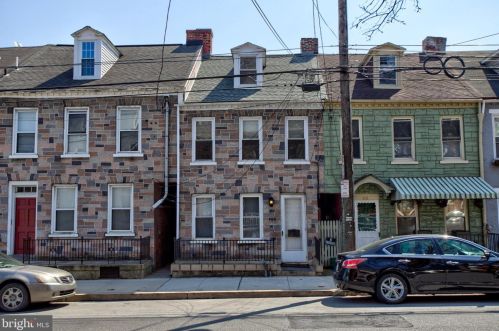 406 Orange St, Lancaster, PA 17603-3752