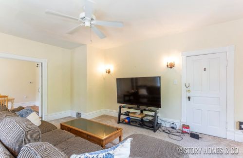 650 Hawthorne St, Grand Rapids MI 49503-3534 exterior